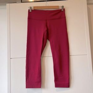 Pink carpri lululemon leggings